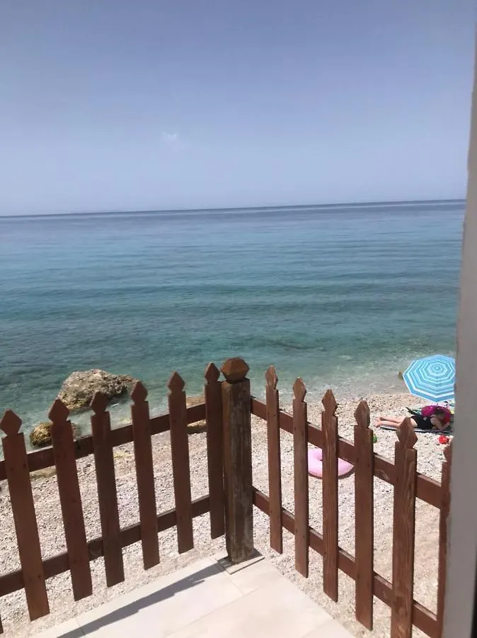 Villa John Borsh Apartahotel